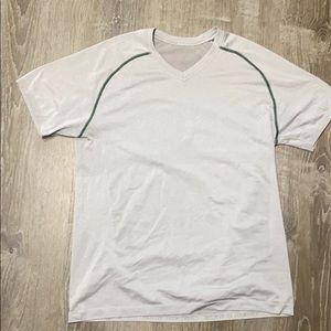 Lululemon men’s V-neck